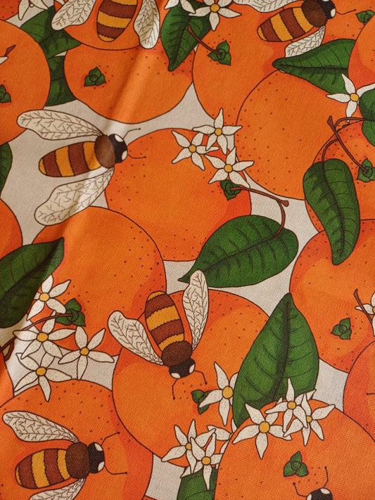 Table cloth with oranges